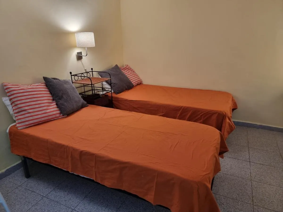 Daire Apart 2 Beds 1 Sofabed Downtown 31 Nigths Min Barselona